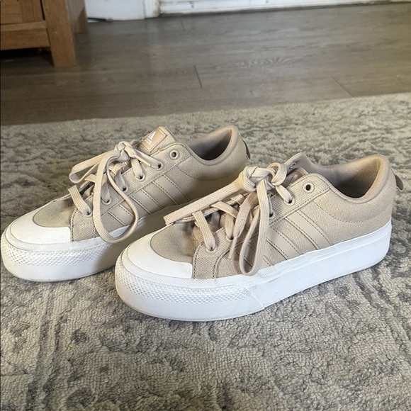 adidas bravada 2.0 platform sneakers in cream sz 9 - Picture 2 of 7